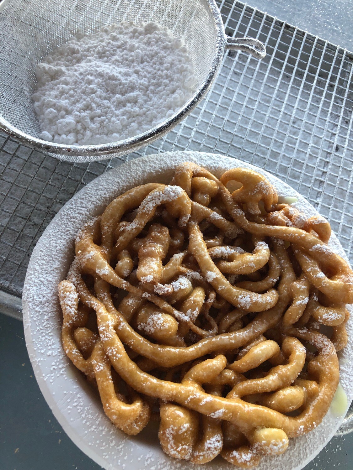 FUNOHCAKES&#39; Gluten-Free Funnel Cake Mix