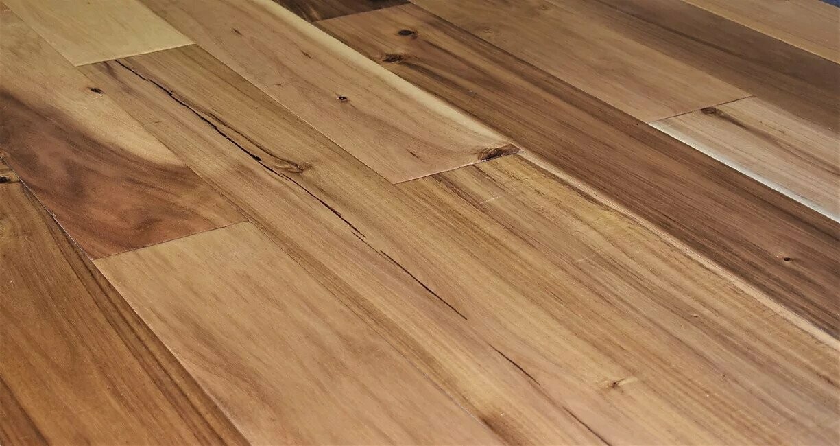 Asian Walnut, Colors: Natural