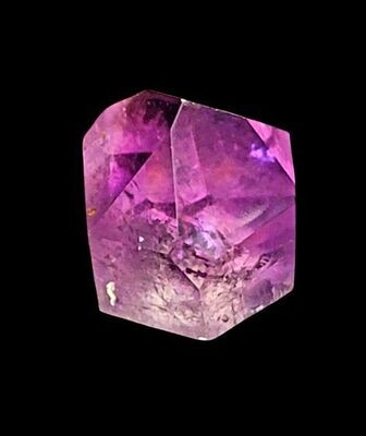 Amethyst polished point 45g with window