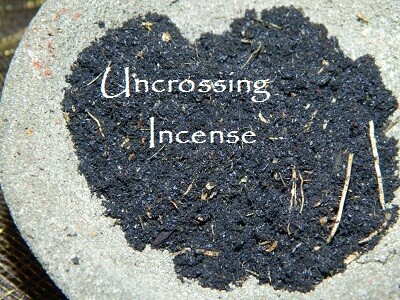 Uncrossing Incense 1/2 oz