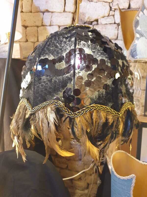&quot; Big black sequins &quot; Grande baladeuse dôme fermé