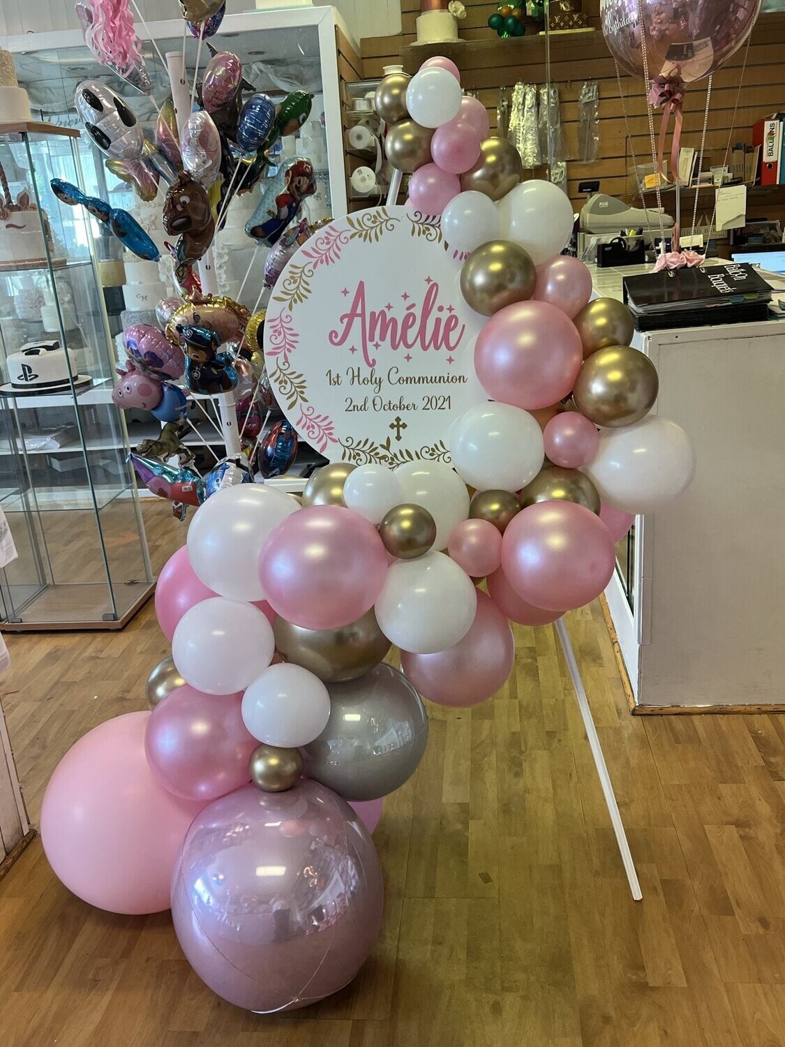 Easel and acrylic disk Hire