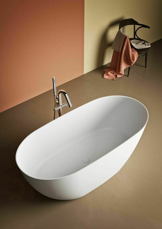 Karol Botero freestanding