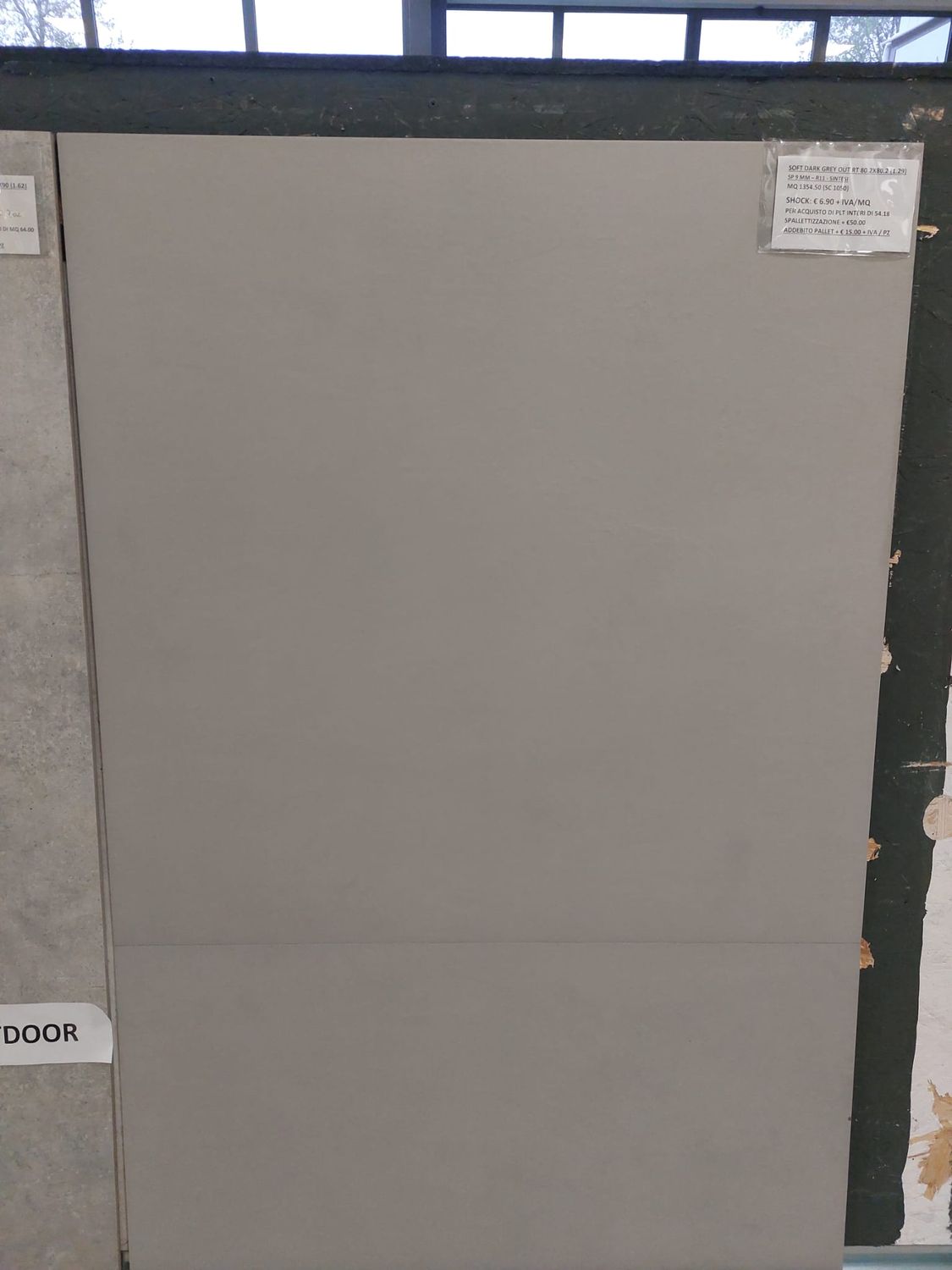 SOFT DARK GREY OUT RT 80.2X80.2