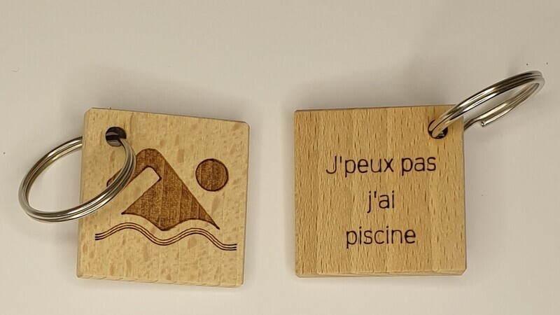 Porte-clés natation en hêtre naturel