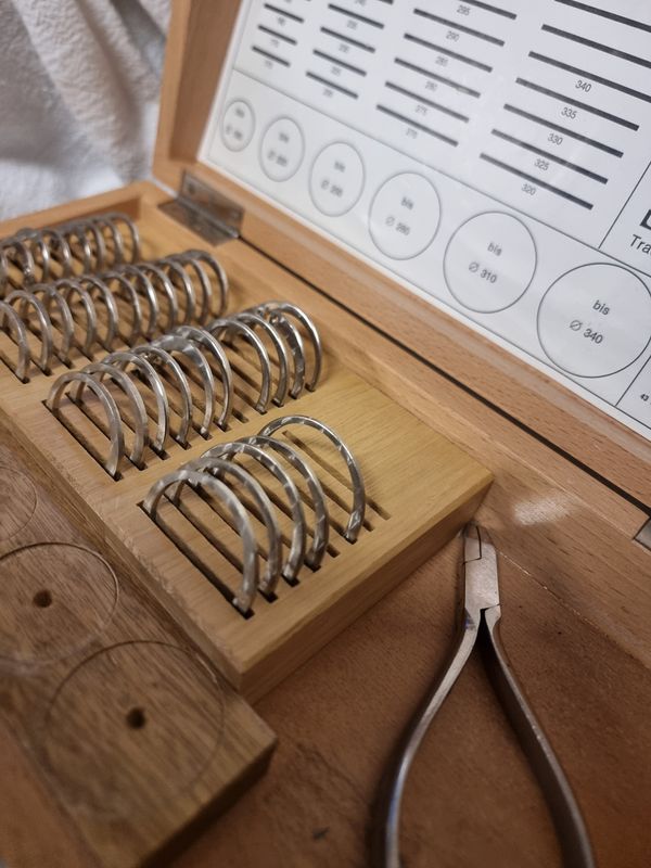 Einpresswerkzeug für Uhrengläser