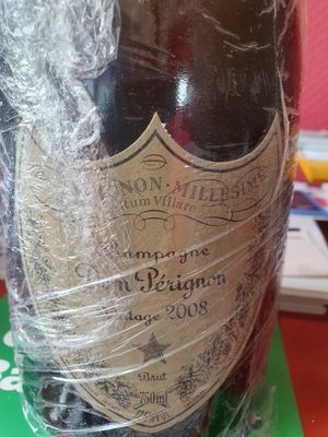 Dom Perignon Vintage 2008 in Geschenkbox Dom Perignon Vintage 2008 in Geschenkbox