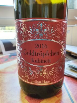 Julian Haart - Piesporter Goldtröpfchen Riesling Kabinett Vertikale 2016-2021 Julian Haart - Piesporter Goldtröpfchen Riesling Kabinett Vertikale 2016-2021