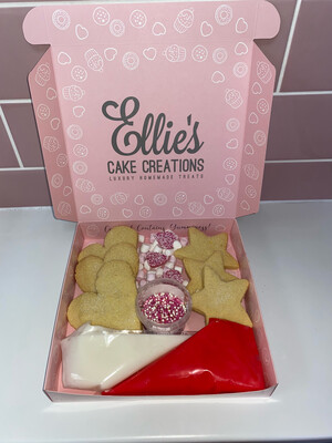 Decorate Your Own Valentines Shortbread £15 Total. £5 Deposit, £10 On Collection