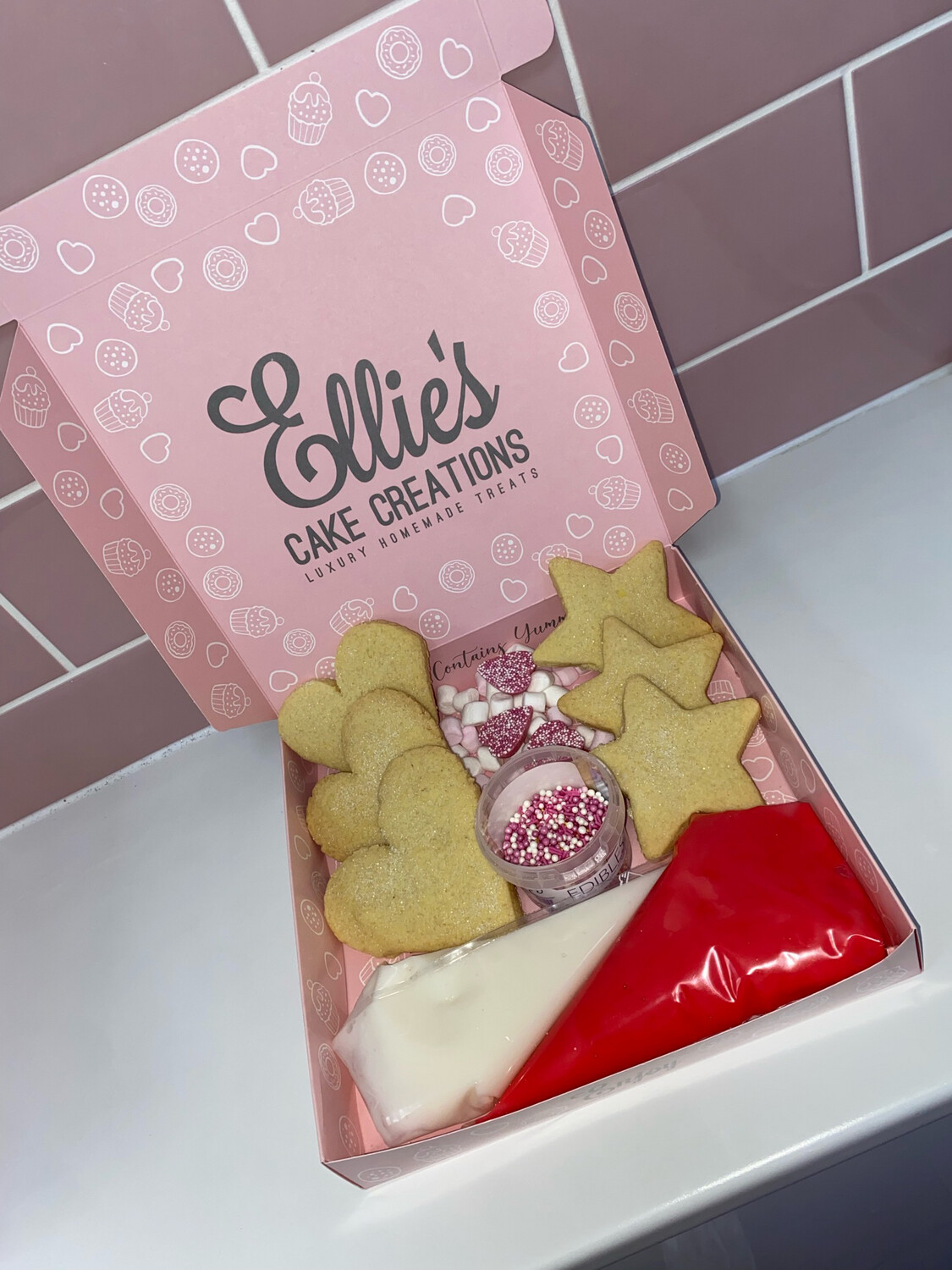 Decorate Your Own Valentines Shortbread £15 Total. £5 Deposit, £10 On Collection