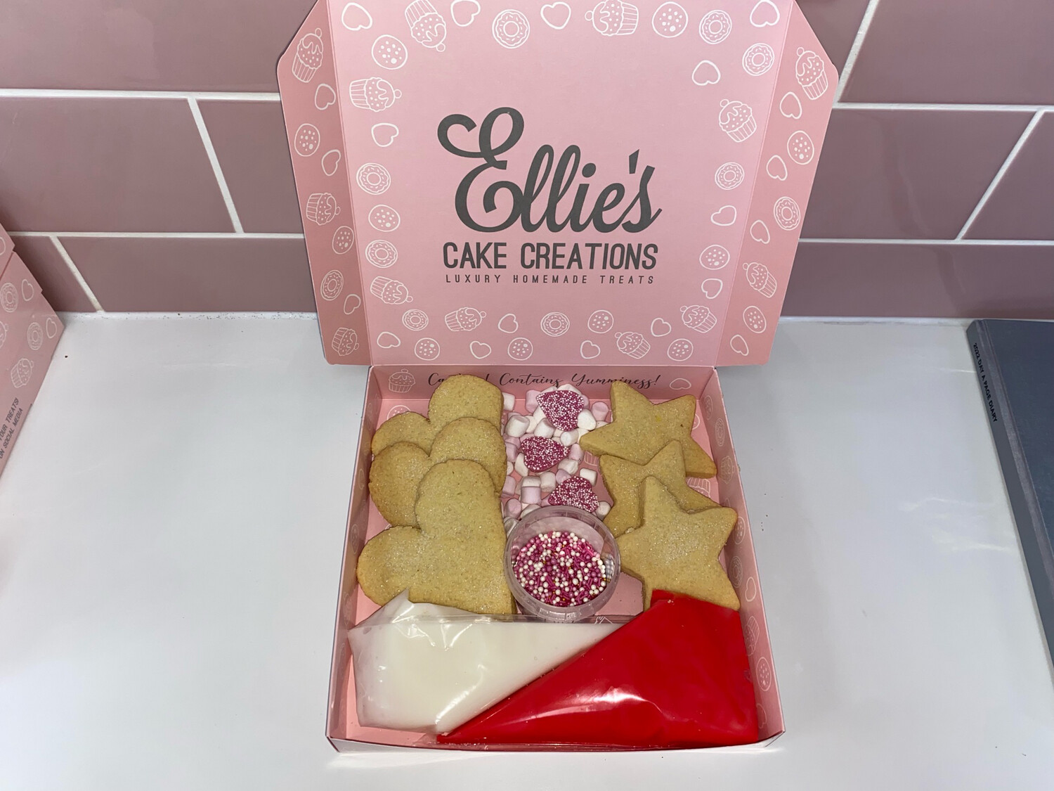 Decorate Your Own Valentines Shortbread £15 Total. £5 Deposit, £10 On Collection