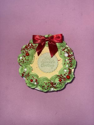 Vanilla Sponge Christmas Wreath. £13 Total, £5 Deposit, £8 On Collection
