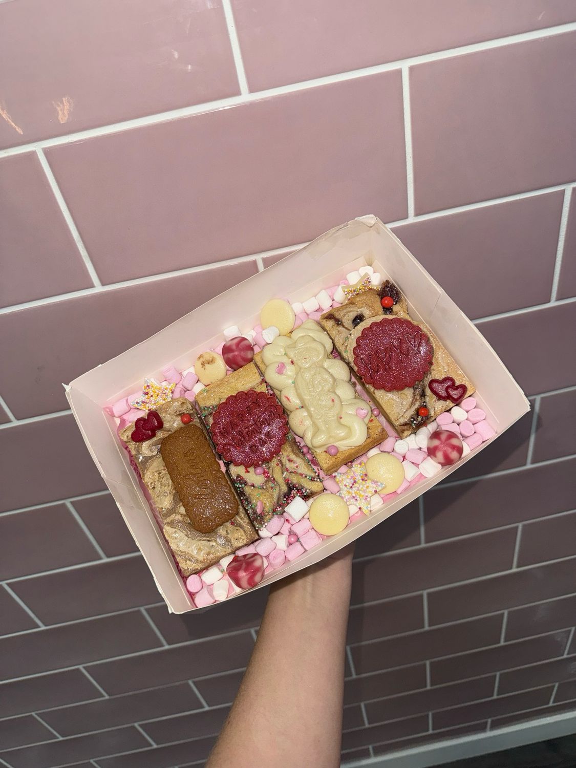 Valentines Day 4 Blondies £18 Total. £5 Deposit, £13 On Collection