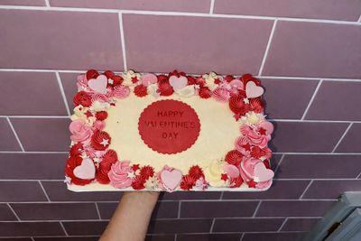 Valentines Day Vanilla Traybake £30 Total. £5 Deposit, £25 On Collection