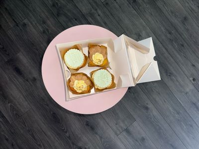 GRANDAD - Father’s Day 4 Vanilla Cupcakes £13 Total. £8 Deposit, £5 On Collection