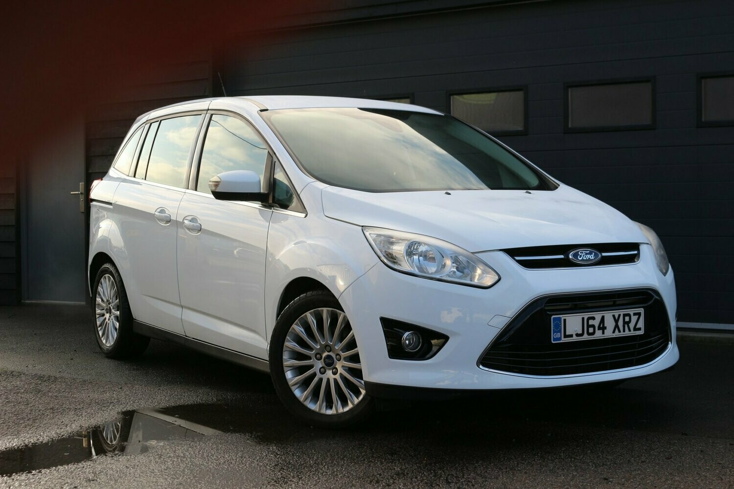 14 Ford Grand C Max Titanium 1 6 Tdci 115 Fsh Stunning Condition 14 Ford Grand C Max Titanium 1 6 Tdci 115 Fsh Stunning Condition