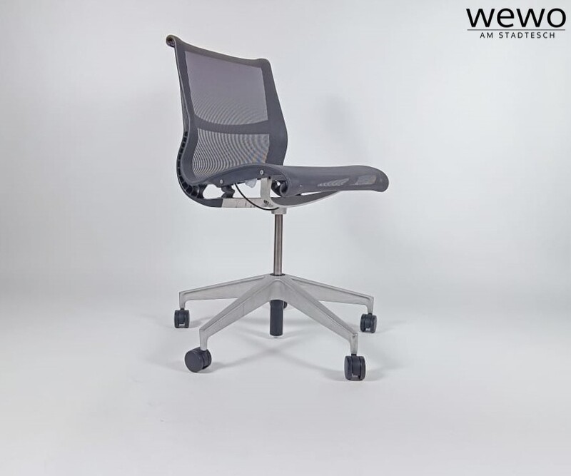 Herman Miller Setu Bürostuhl Graphite (graues Bein) ohne Armlehne