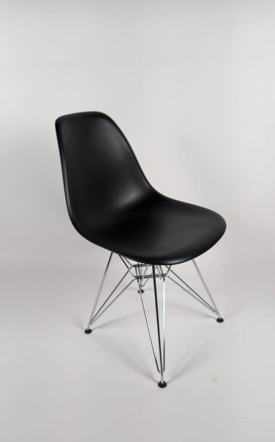 Vitra Charles Eames DSR Plastic Chair Stuhl Vitra Charles Eames DSR Plastic Chair Stuhl