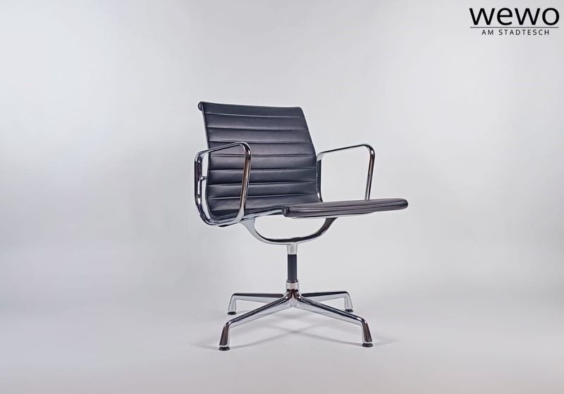 Vitra, Charles Eames EA 108 -Chair Leder schwarz drehbar Chrom