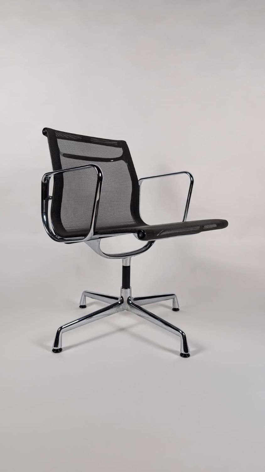 Vitra Charles Eames EA 108 -Chair Anthrazit Netzgewebe chrom