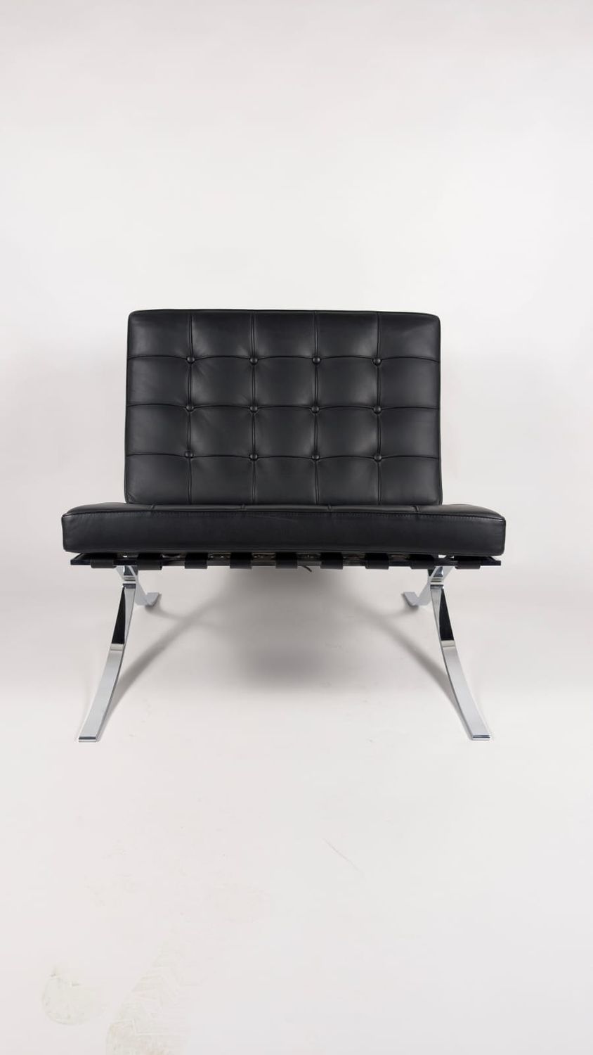 Alivar Museum Barcelona chair Mies van der Rohe Lilly Reich