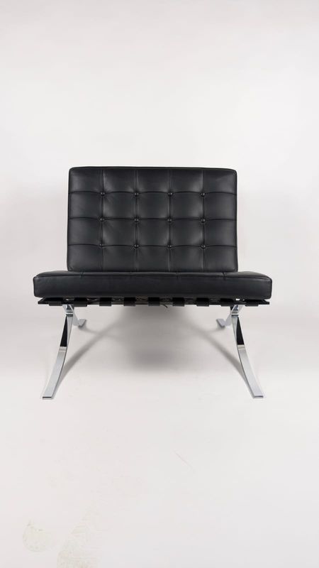 Alivar Museum Barcelona chair Mies van der Rohe Lilly Reich