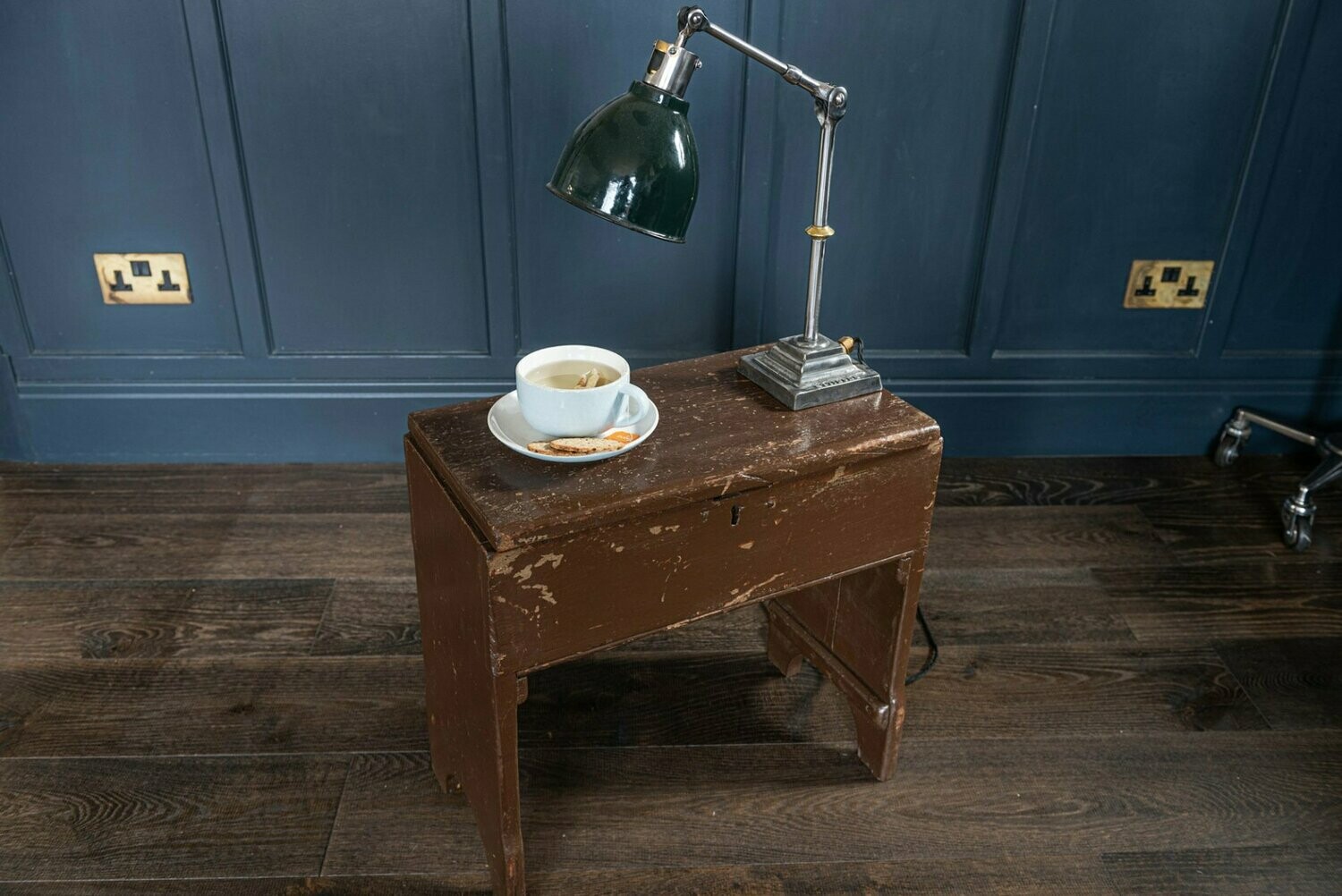 Large Pine Chapel Stool/End Table with Storage