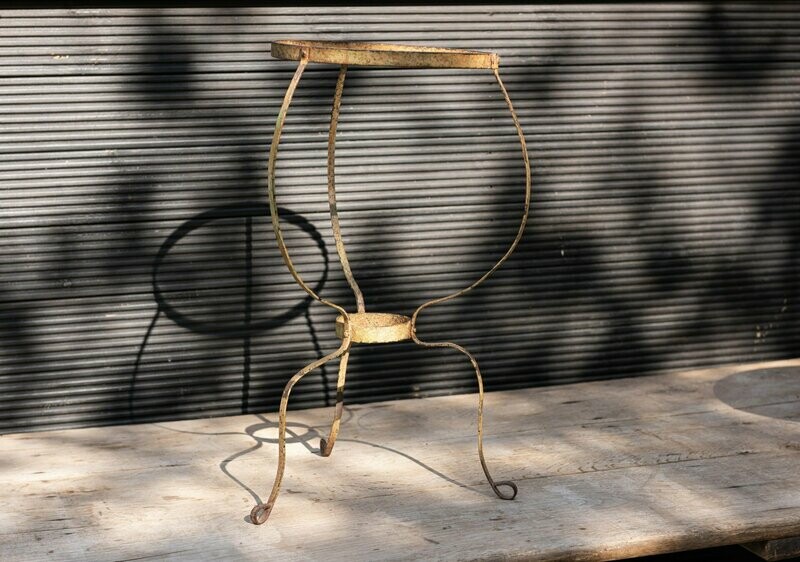 Regency Plant Stand