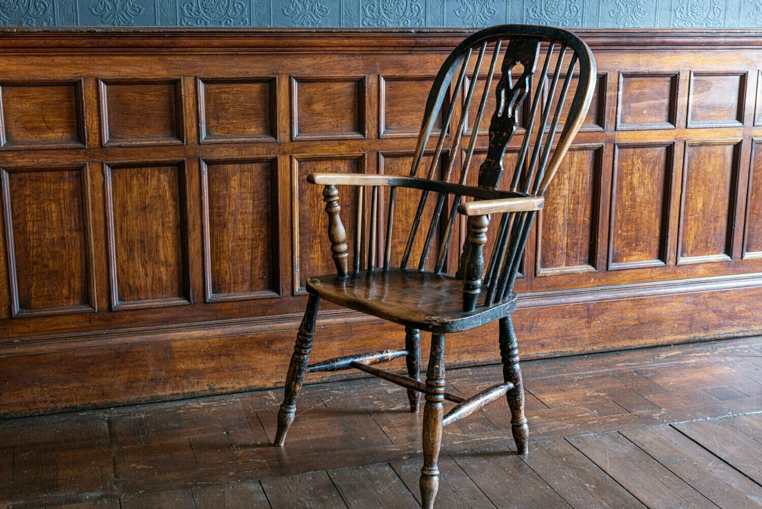 Early 19th.Century English Ebonized Windsor Hoop Back Chair