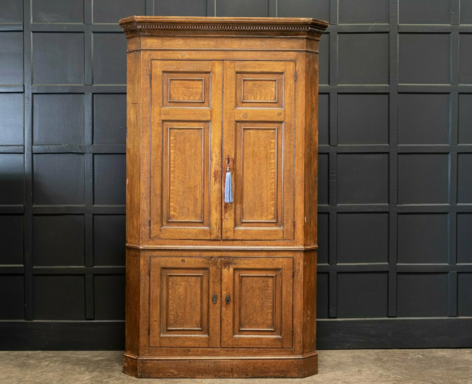 Early 19thC Large Corner Cupboard in Original Paint
