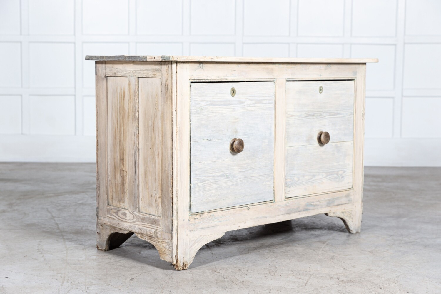 Georgian Pine Bleached Country House Storage Chest / Counter Island
