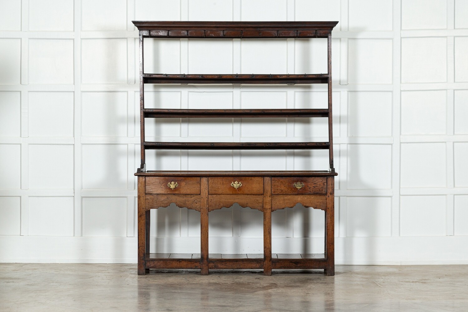 English George III Oak Potboard Dresser