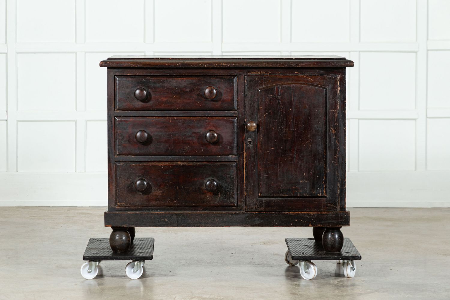 19thC English Pine Dresser Base