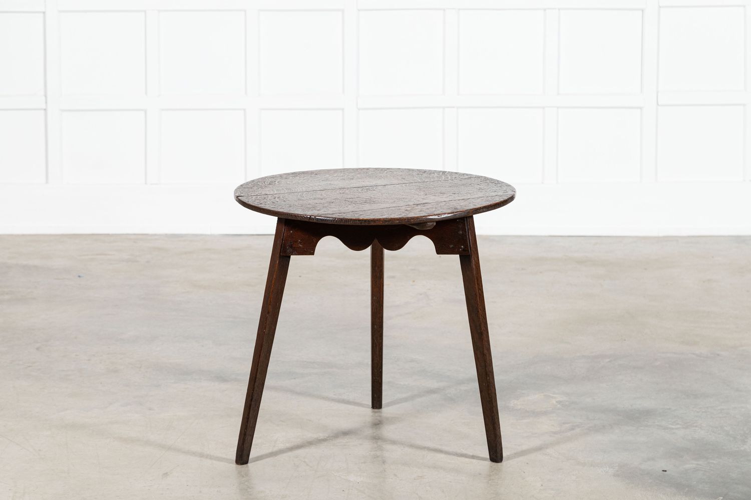 18thC Welsh Yew & Oak Cricket Table