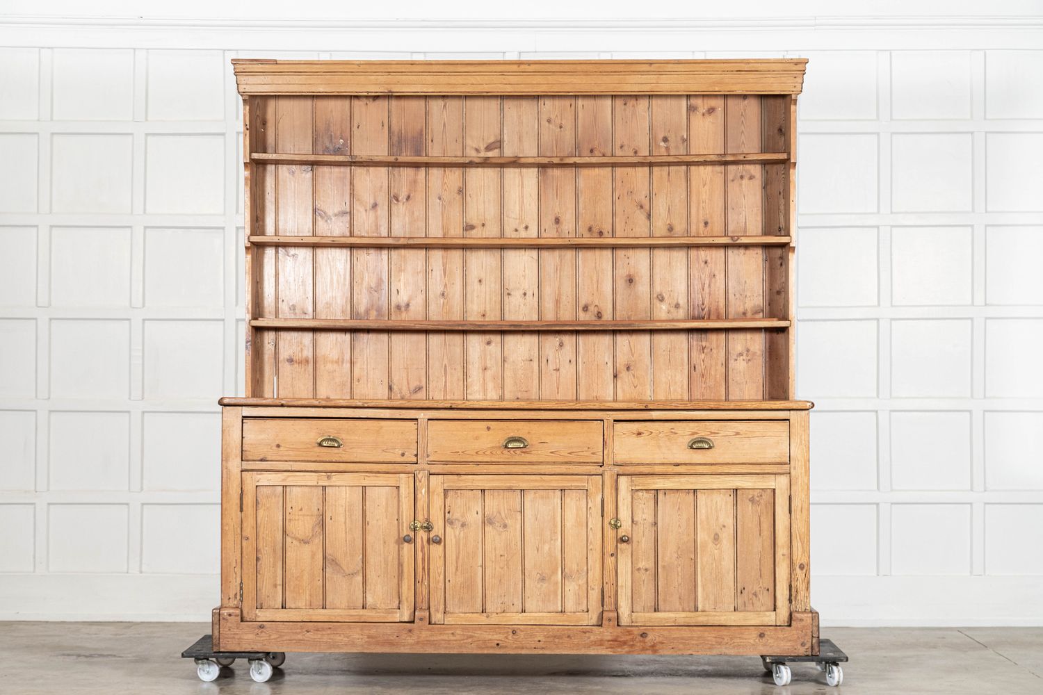 Large 19thC English Pine Dresser Large 19thC English Pine Dresser