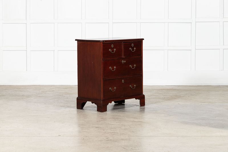 George II Mahogany Chest Drawers George II Mahogany Chest Drawers