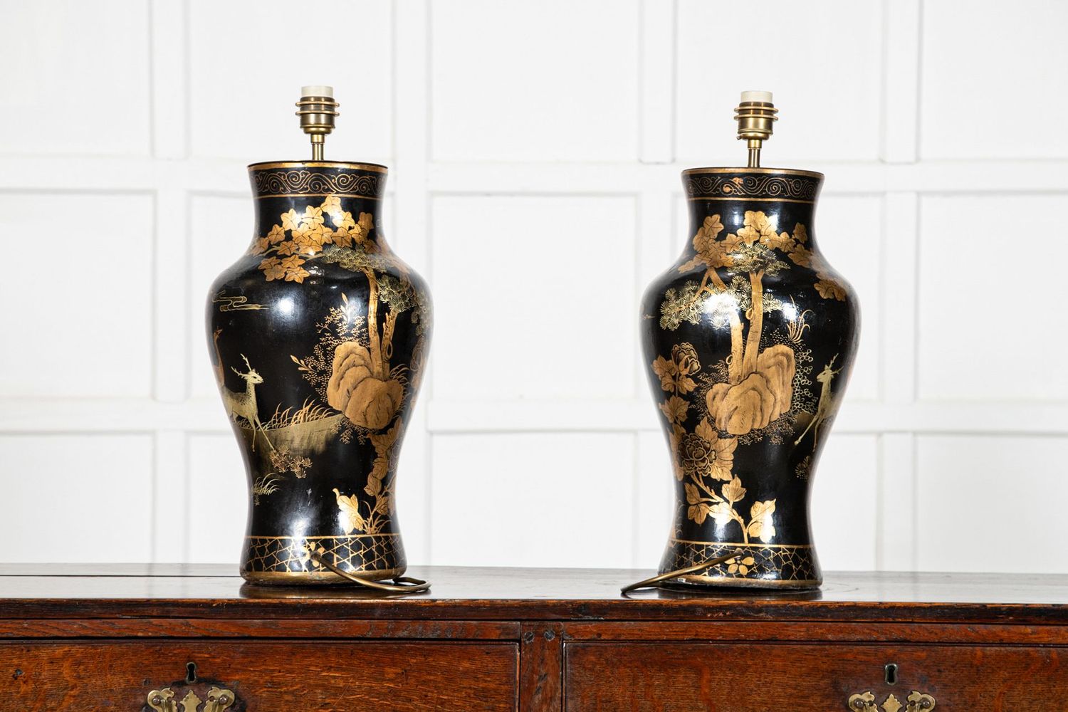 Pair English Large Chinoiserie Papier-Mâché Table Lamps Pair English Large Chinoiserie Papier-Mâché Table Lamps