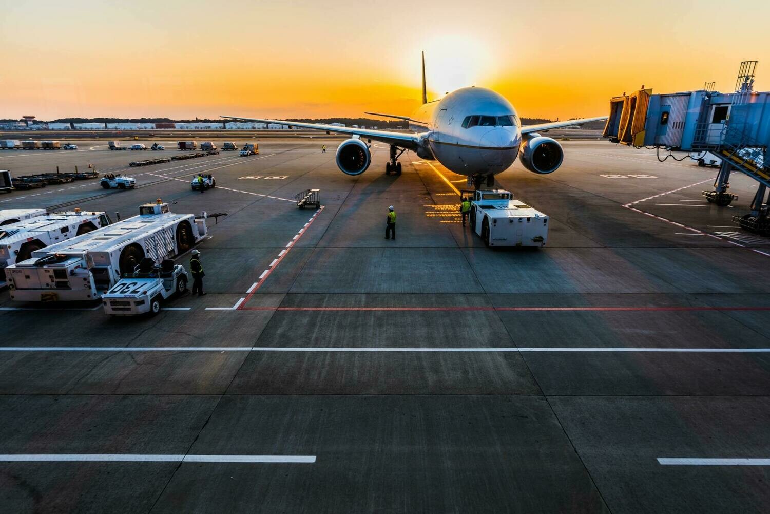 Seguridad Física y Operacional en Aeropuertos ��