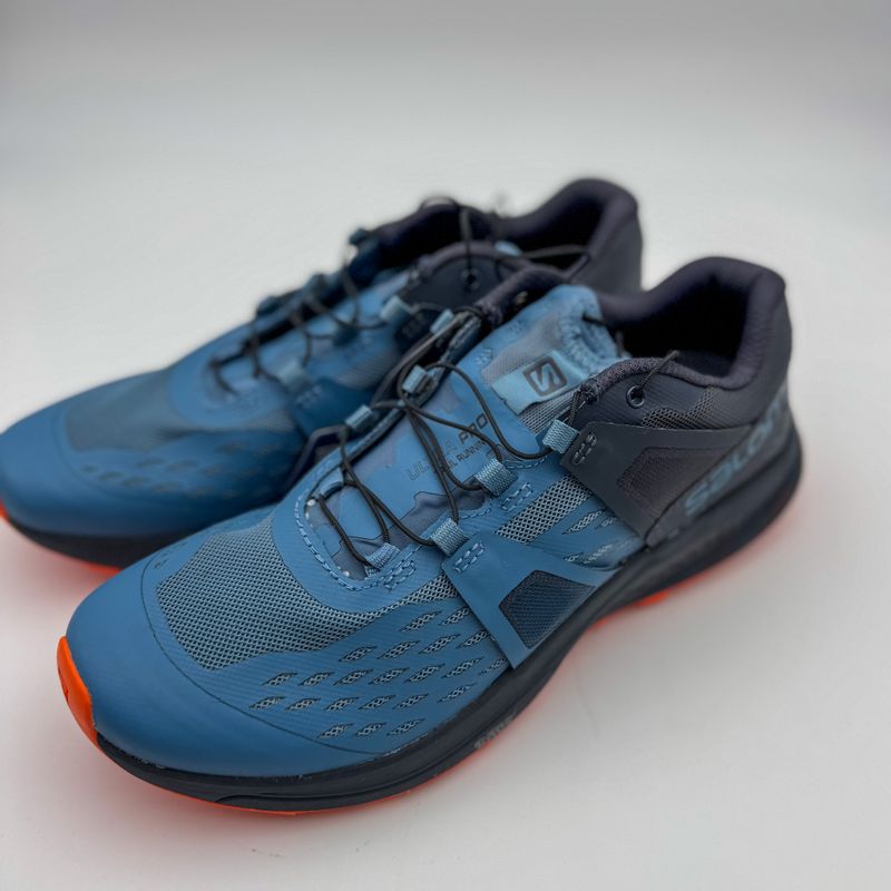 Salomon Ultra Pro bleue, taille 40 -  signée par Maude Mathys