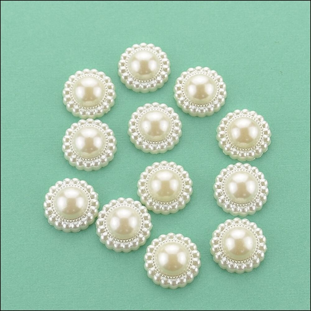 The Hobby House 18mm Pearl Medallions - CREAM x 12
