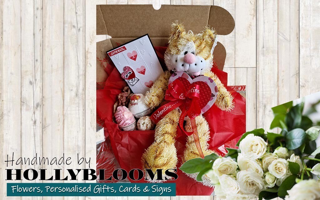 Valentine&#39;s Gift Box with Cat