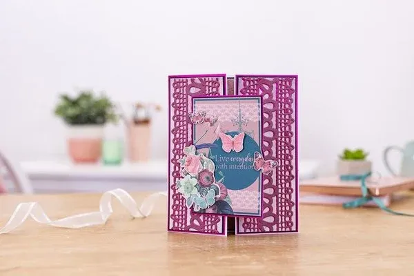 Crafters Companion Die Set Positive Thoughts TRADITIONAL LACE