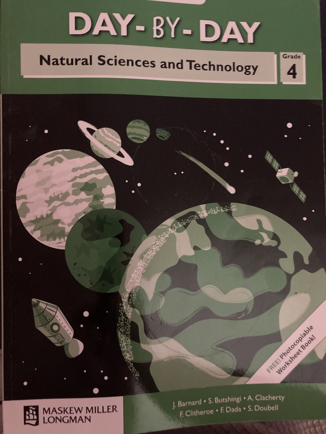 Grade 4 Day-By-Day Natural Sciences And Technology Teachers Guide