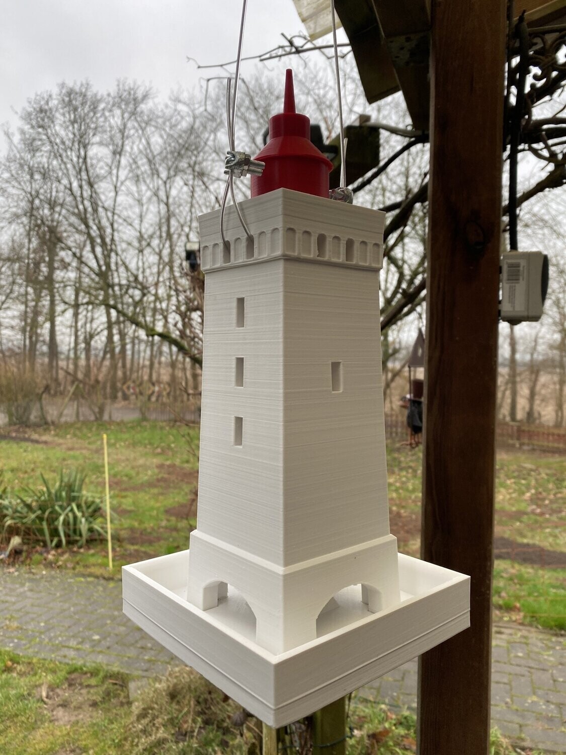 Rubjerg Knude Fyr Vogel-Futterspender | 3D-gedruckt aus PLA | ca. 310 mm hoch | Skandinavische Gartendeko