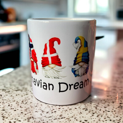 Keramiktasse „Skandinavische Wichtel“ | 330 ml | Norwegen, Schweden, Finnland & Dänemark | Weihnachtsbecher / Kaffeebecher Keramiktasse „Skandinavische Wichtel“ | 330 ml | Norwegen, Schweden, Finnland & Dänemark | Weihnachtsbecher / Kaffeebecher