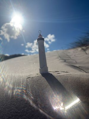 3D-gedruckter Christbaumanhänger „Nørre Lyngvig Fyr“ | Skandinavischer Leuchtturm | ca. 110 mm hoch mit Aufhänger