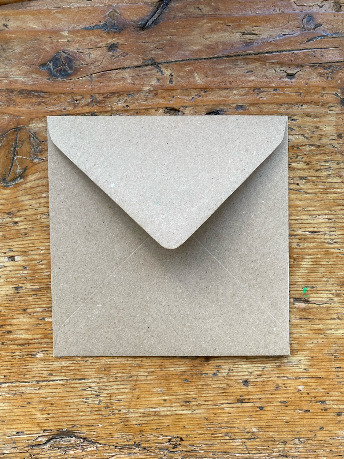 Enveloppe kraft carrée (15,5 x 15,5 cm)