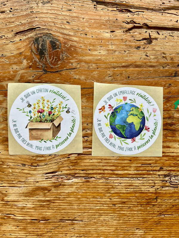 Sticker / autocollant « emballage/ carton réutilisé »