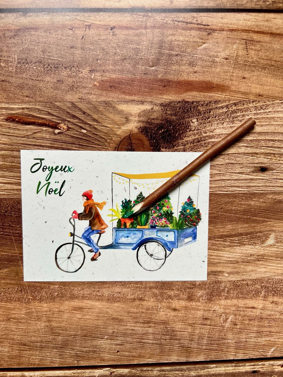 Carte postale « Joyeux Noël » et son crayon artisanal