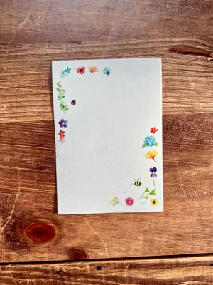 feuille de papier A6 imprimé avec des motifs de fleurs pour glisser dans votre carte à planter 